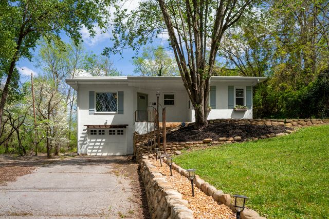 21 Dowlen Road, Hixson, TN 37343