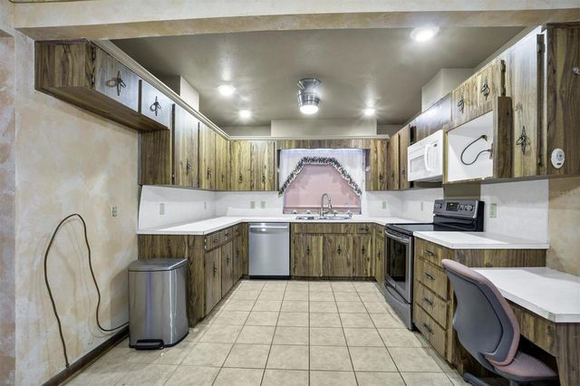 295 S GLEN AVENUE, Lake Alfred, FL 33850