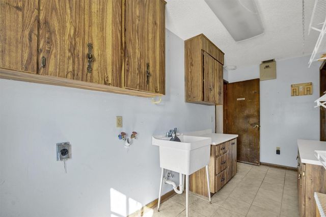 295 S GLEN AVENUE, Lake Alfred, FL 33850