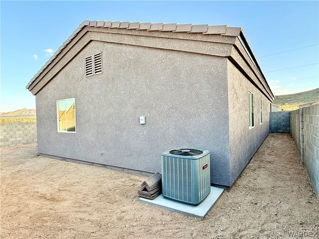 1741 Lucille Ave, Kingman, AZ 86401