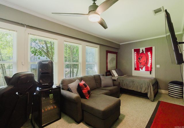 107 E Sullenberger Avenue, Malvern, AR 72104
