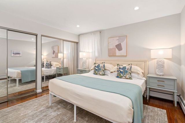 804 Centre Street 8, Boston, MA 02130