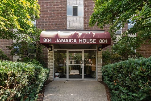 804 Centre Street 8, Boston, MA 02130