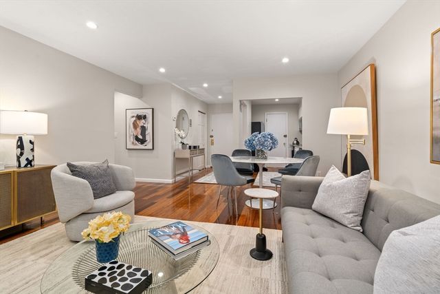 804 Centre Street 8, Boston, MA 02130