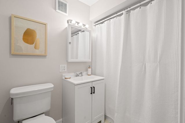 804 Centre Street 8, Boston, MA 02130