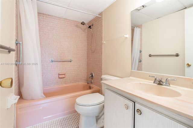 7877 Golf Cir Dr 108, Margate, FL 33063