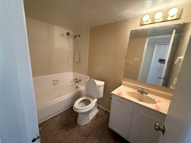 1813 Legend Drive, Garland, TX 75040