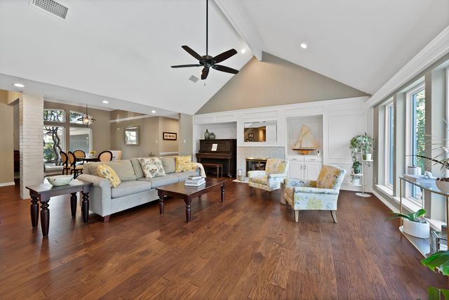 2907 Arbor Oaks Drive, Arlington, TX 76006