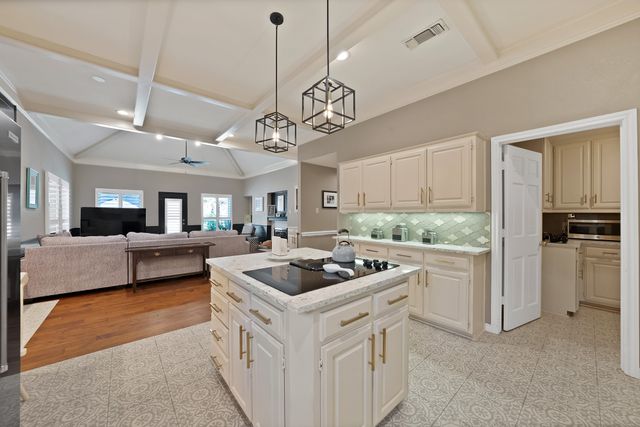 2907 Arbor Oaks Drive, Arlington, TX 76006