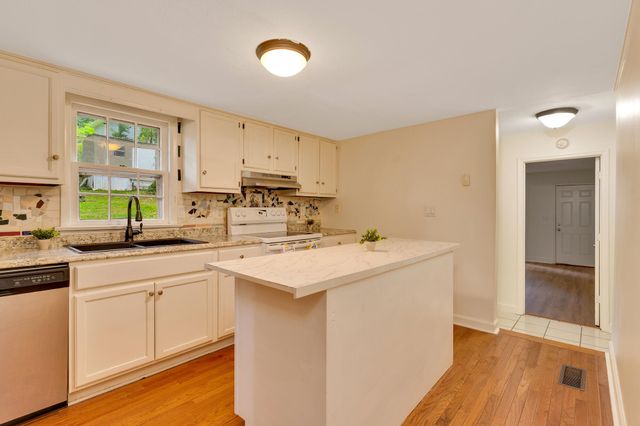 3530 Lamar Avenue, Chattanooga, TN 37415