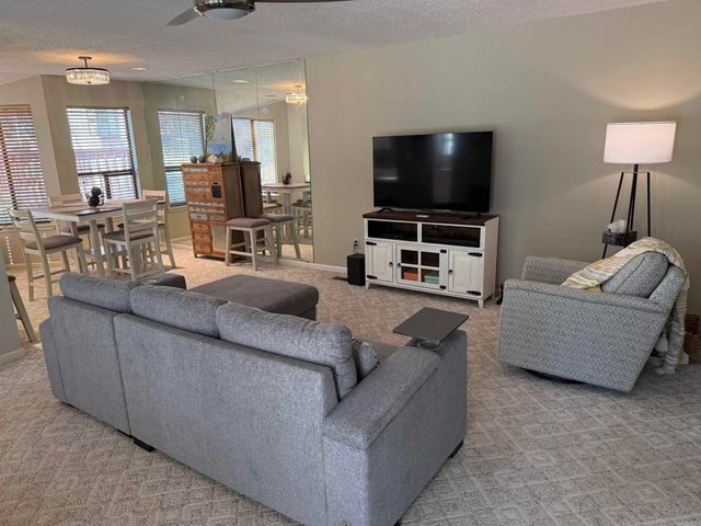 118 Richwood Dr Apt 52, Fairfield Bay, AR 72088