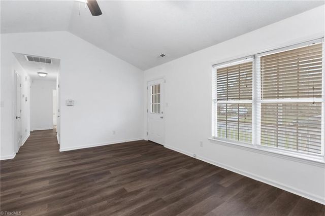 104 Lasalle Way, Greensboro, NC 27406