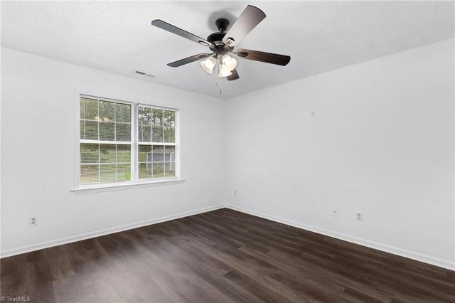 104 Lasalle Way, Greensboro, NC 27406