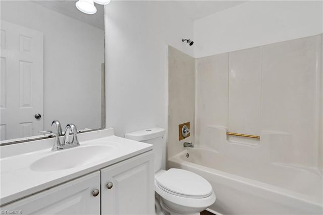 104 Lasalle Way, Greensboro, NC 27406