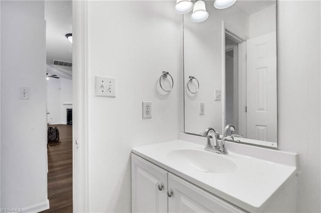 104 Lasalle Way, Greensboro, NC 27406