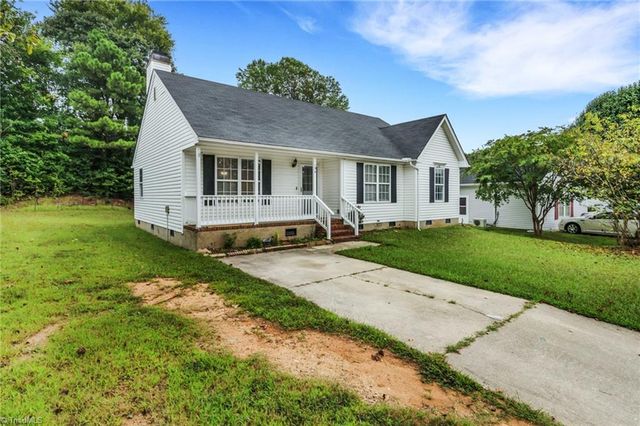 104 Lasalle Way, Greensboro, NC 27406