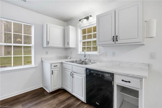104 Lasalle Way, Greensboro, NC 27406