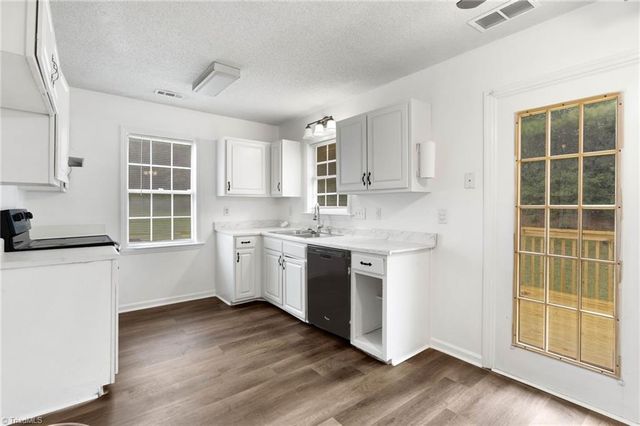 104 Lasalle Way, Greensboro, NC 27406