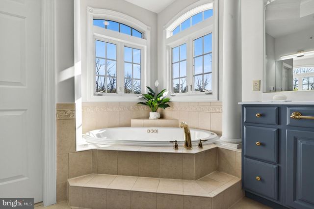 12 SCHOFIELD RD, Phoenixville, PA 19460