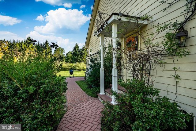 12 SCHOFIELD RD, Phoenixville, PA 19460