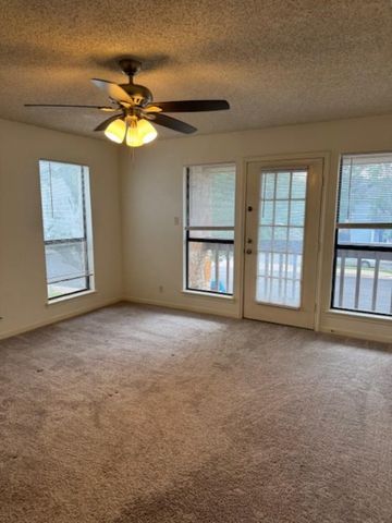 8333 Fathom CIR B, Austin, TX 78750