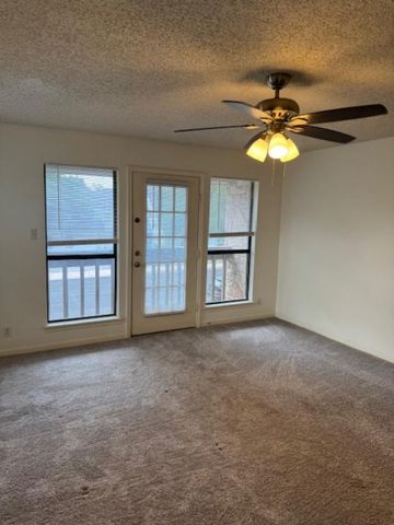 8333 Fathom CIR B, Austin, TX 78750