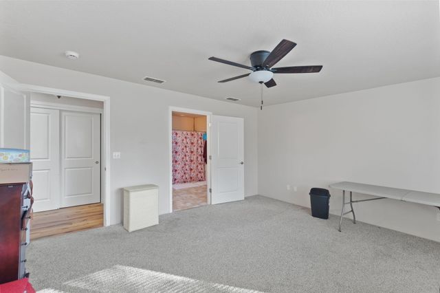 8576 E Evans Creek Road, Rogue River, OR 97537