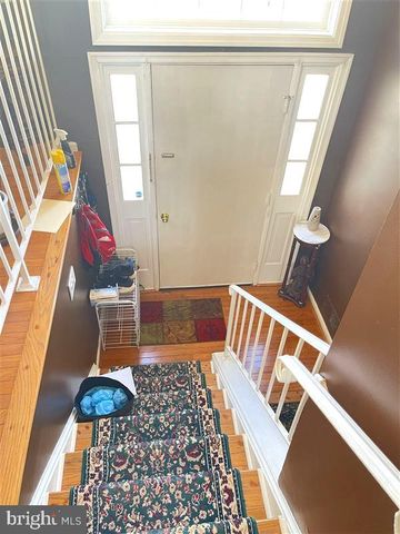 6812 BEN FRANKLIN RD, Springfield, VA 22150