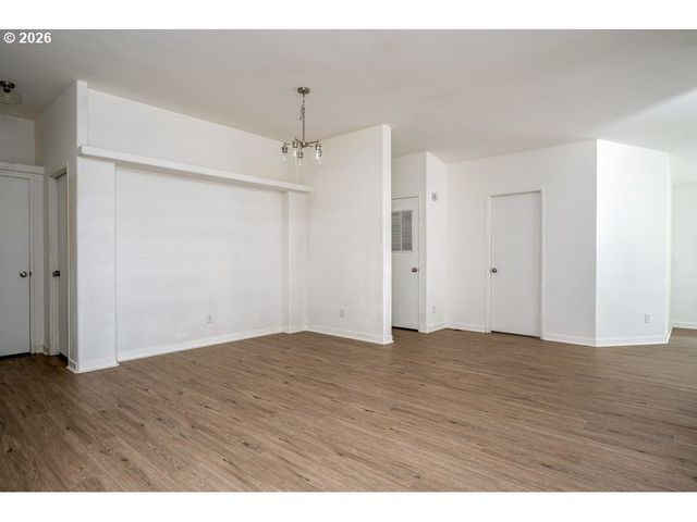 27561 S RINGO Rd, Mulino, OR 97042