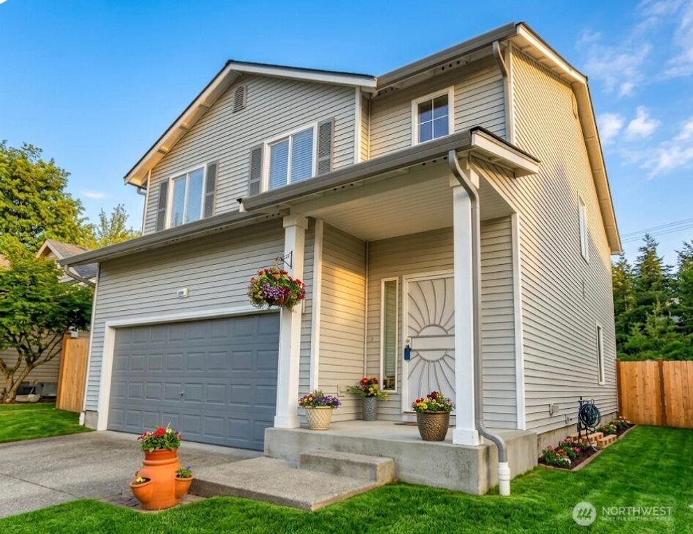 6242 71st Avenue Ct W, University Place, WA 98467