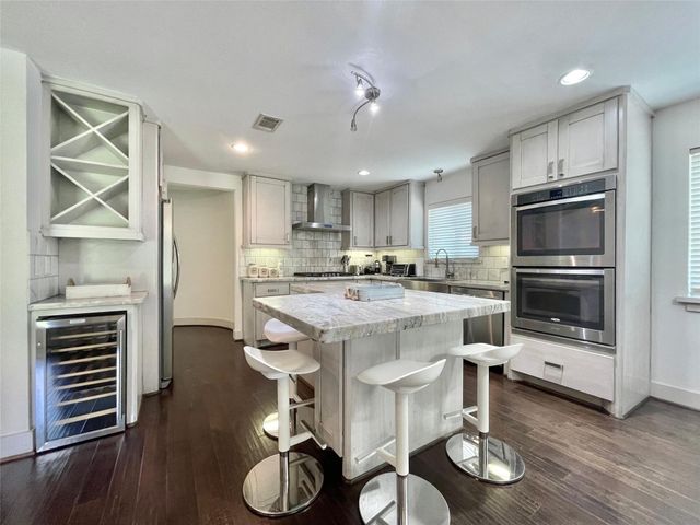 5638 Grape Street, Houston, TX 77096