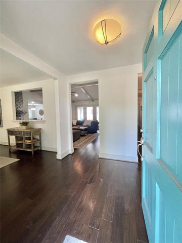 5638 Grape Street, Houston, TX 77096