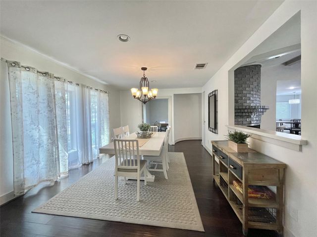 5638 Grape Street, Houston, TX 77096