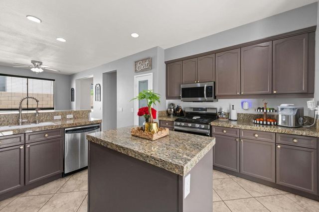 46450 Calle Raphael, Indio, CA 92201