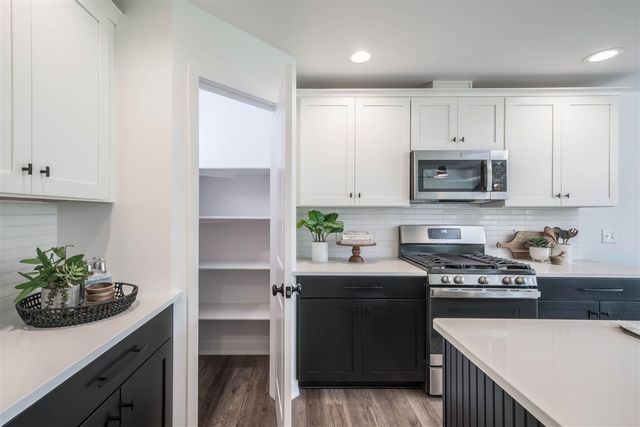 3700 Marabella Place, Kalamazoo, MI 49006