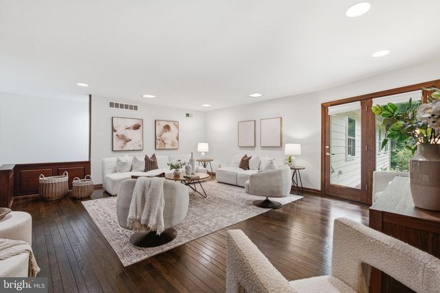 432 GREENWOOD AVE, Wyncote, PA 19095