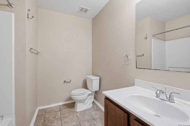 8447 Silver Willow, San Antonio, TX 78254