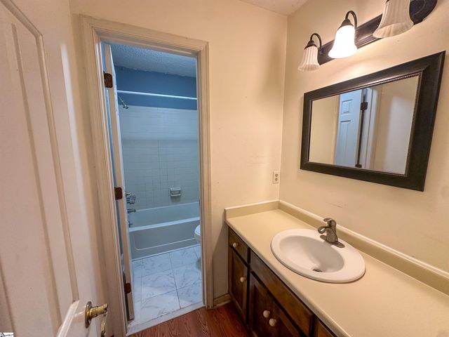 209 S Chancelor Drive, Simpsonville, SC 29681