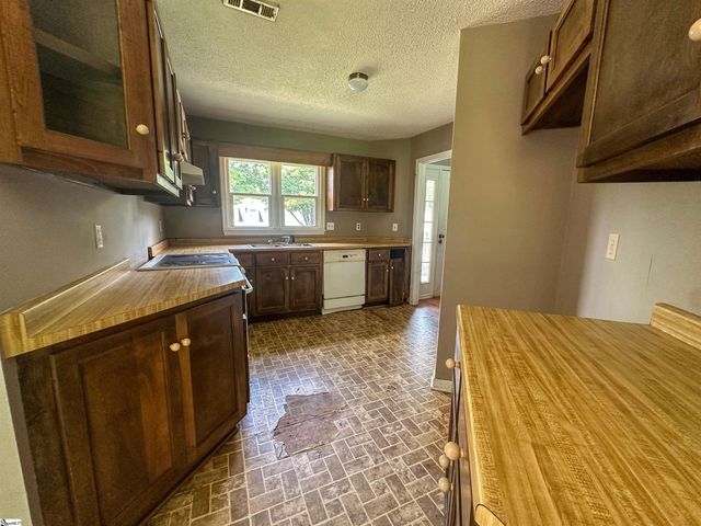 209 S Chancelor Drive, Simpsonville, SC 29681