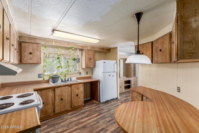 1638 N SANDALWOOD Drive, Casa Grande, AZ 85122