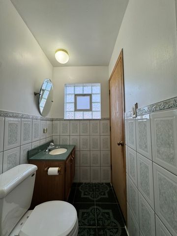 7110 W 82nd Place, Burbank, IL 60459