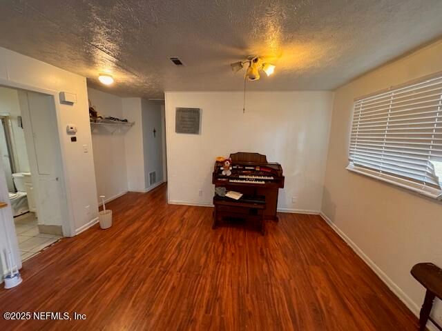 36 VELVET Drive, Jacksonville, FL 32220