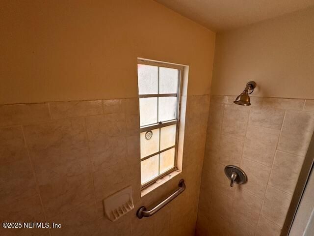 36 VELVET Drive, Jacksonville, FL 32220