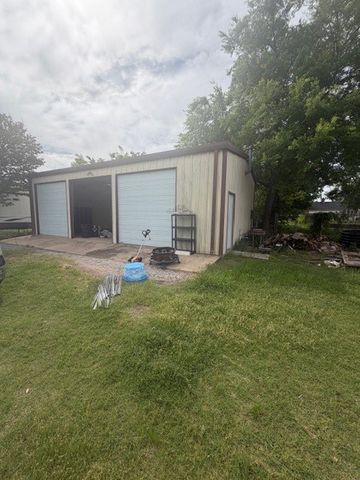828 Cockrell Hill Road, Ovilla, TX 75154