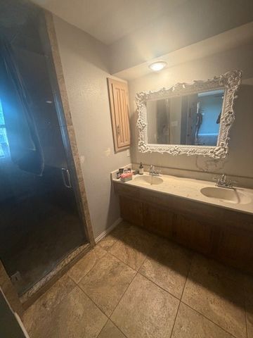 828 Cockrell Hill Road, Ovilla, TX 75154