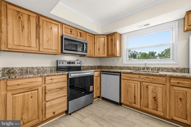 5013 AMERICANA DR, Annandale, VA 22003