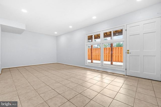 5013 AMERICANA DR, Annandale, VA 22003