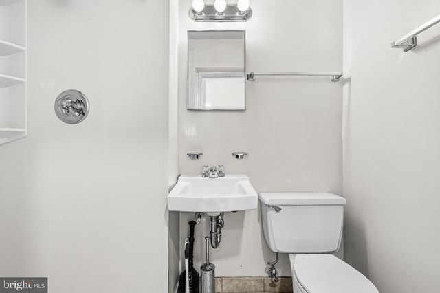 5013 AMERICANA DR, Annandale, VA 22003