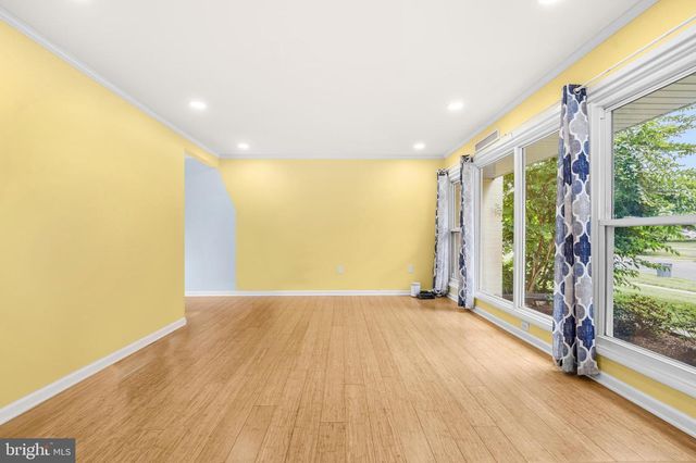 5013 AMERICANA DR, Annandale, VA 22003