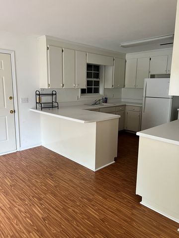 2415 Stonewood Drive, Dothan, AL 36301